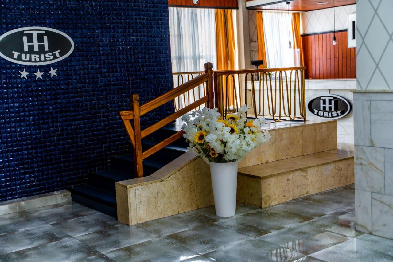 Hotel Turist Pucioasa Kültér fotó
