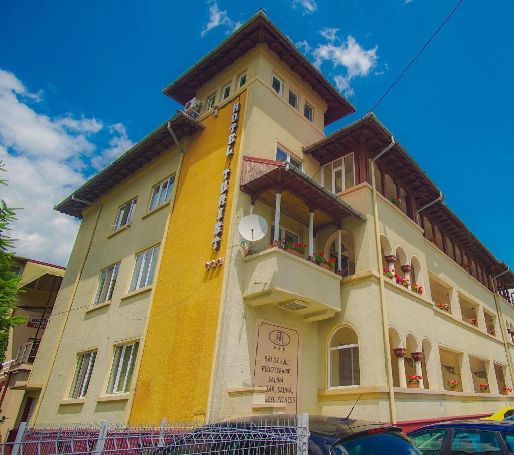 Hotel Turist Pucioasa Kültér fotó