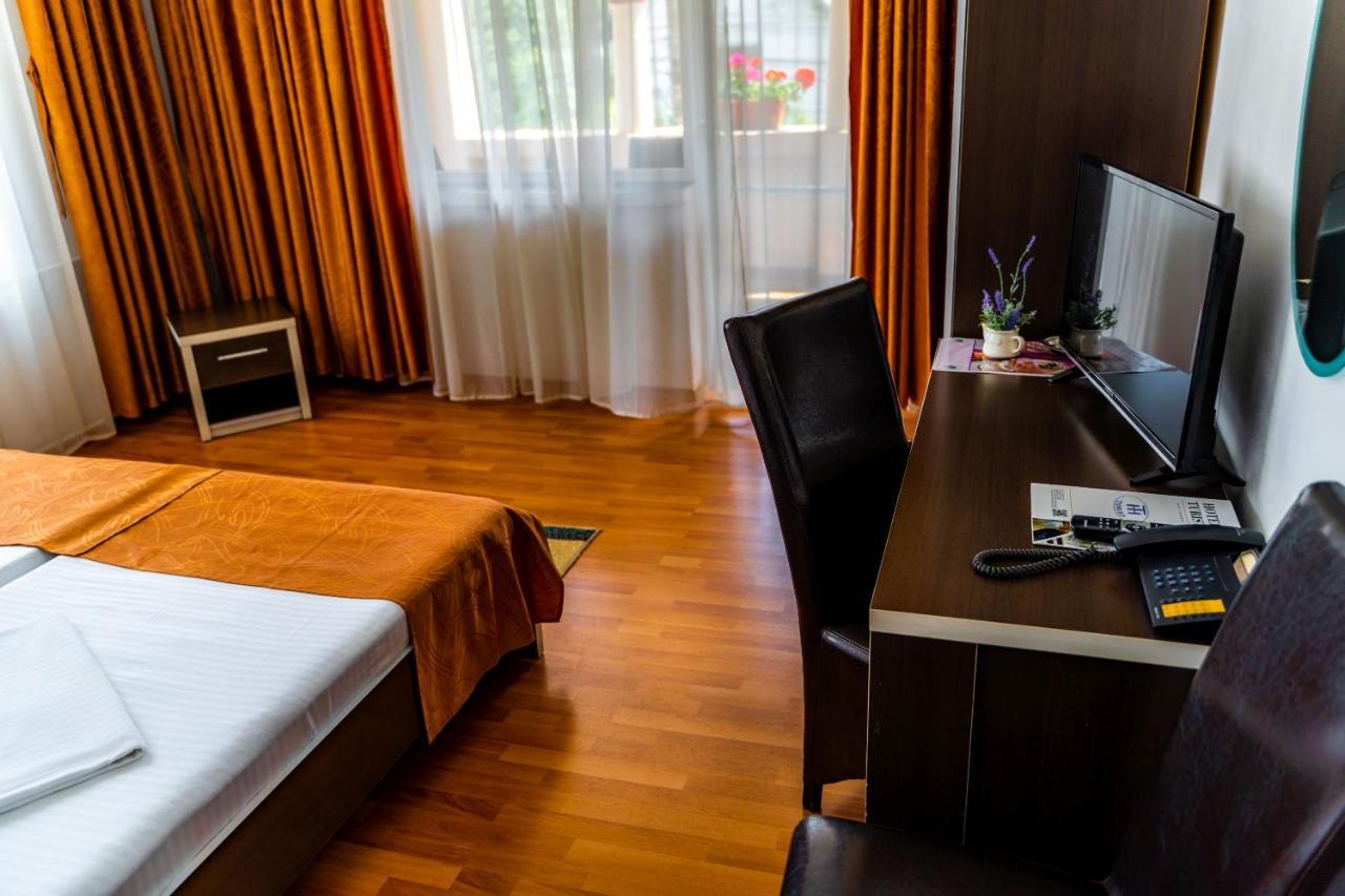 Hotel Turist Pucioasa Kültér fotó