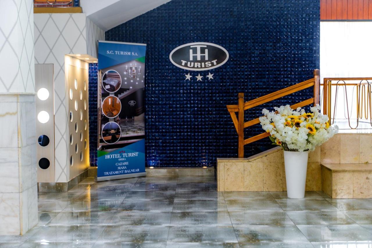 Hotel Turist Pucioasa Kültér fotó